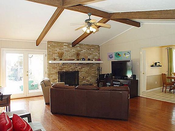 5th image of 7630 La Risa Dr