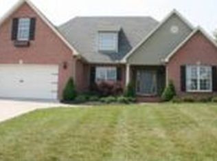 1060 Southwick Dr, Alcoa, TN 37701
