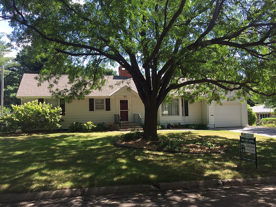 1st image of 22 Fairview Dr