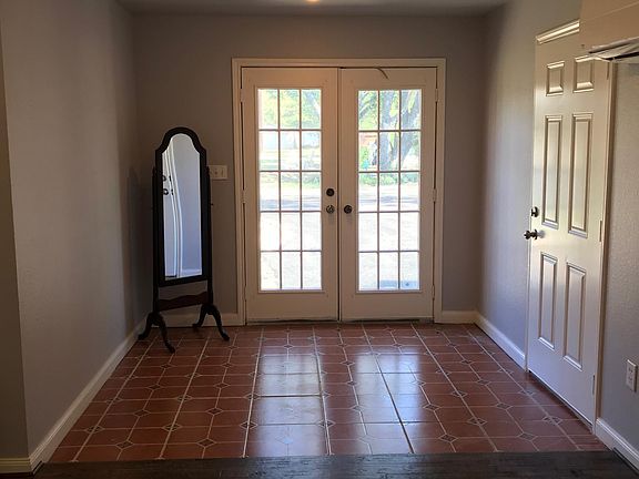 4th image of 2695 Briar Trl Unit A