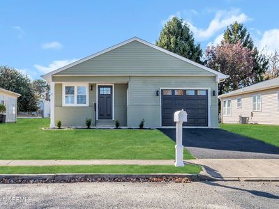 11 Banning Court, Toms River, NJ, 08757