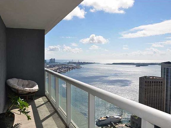 50 Biscayne #5011 - Photo 3
