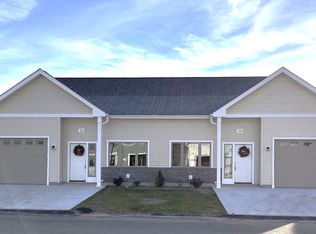 32 Circle Dr #34, West Warwick, RI 02893