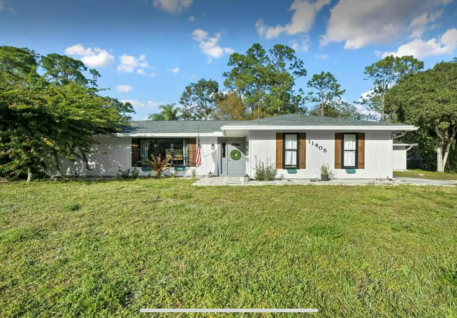 4 bed, 2362 sqft, $10,000 — Photo 1