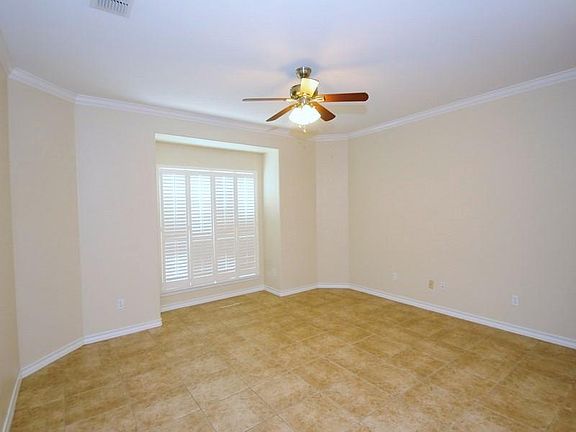 2nd image of 15733 Escapade St