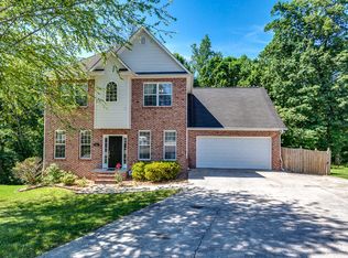 1805 Silver Cloud Ln, Knoxville, TN 37909