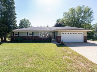 4237 Buggywhip, Roscoe, IL 61073