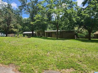 280 Perkins Dr, Talladega, AL 35160