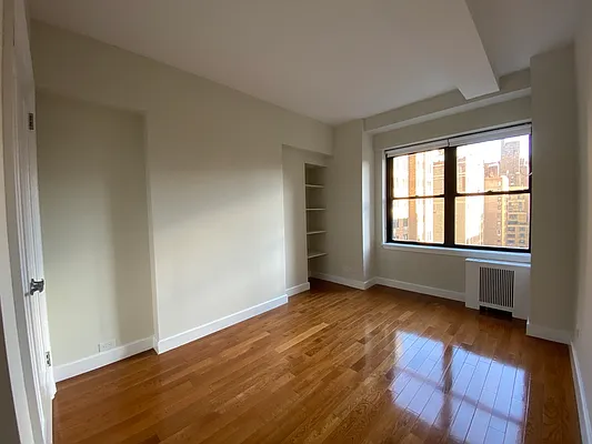Rented by Stonehenge NYC LLC | media 29
