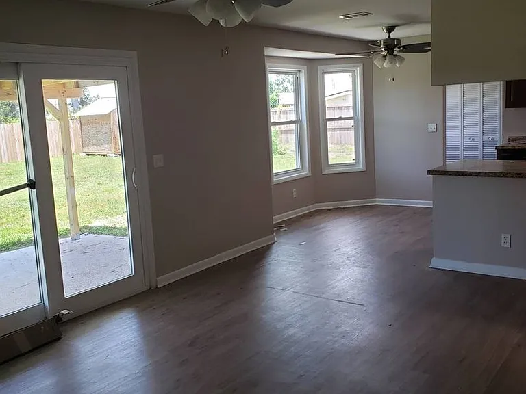 4617 Park St — Photo 20