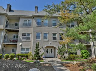 919 Burgundy Way #919, Wayne, NJ 07470