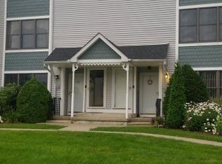 120 Heritage Ln, Hamburg, NJ 07419
