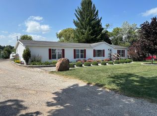 834 Michigan Ave, Saint Louis, MI 48880