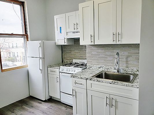 1st image of 27-17 38th Ave #2LL