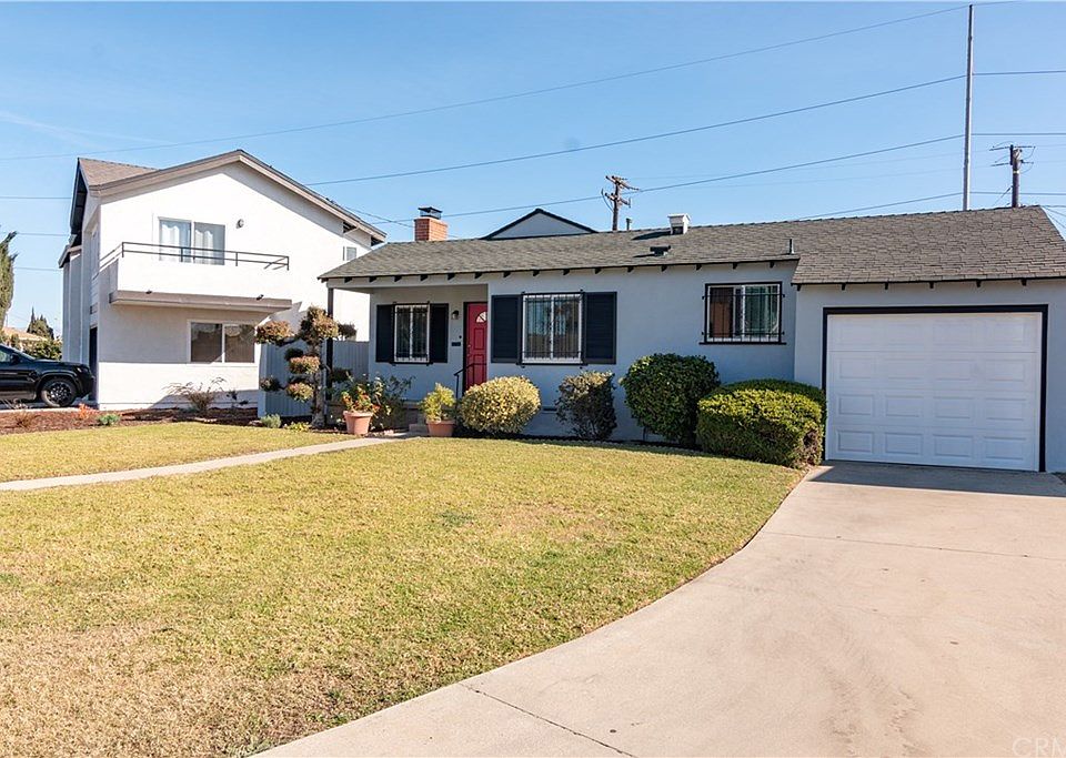 1st image of 10110 Redfern Ave