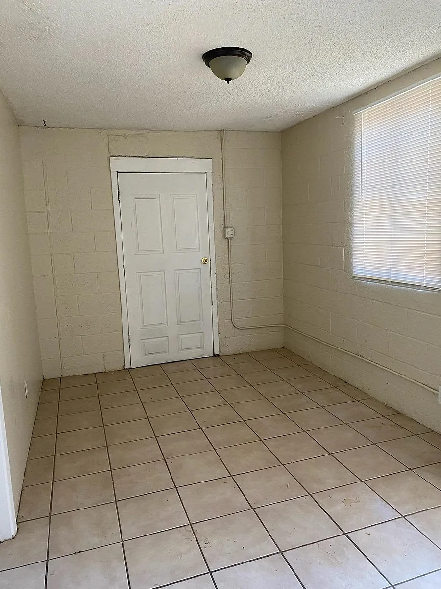 Building Photo - 7736 Ranchland Dr