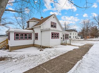 501 S Hamilton St, Lockport, IL 60441