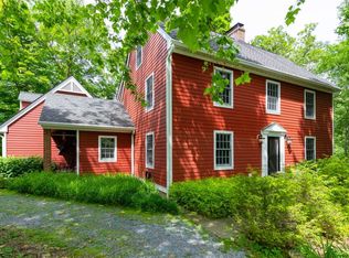 5 S Shanks Rd, Salt Point, NY 12578