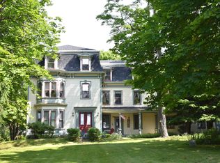 120 E Main St, Searsport, ME 04974