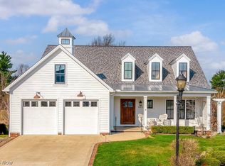 420 Acacia Cir, Lyndhurst, OH 44124