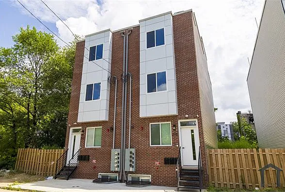 3 bed, 1500 sqft, $2,100 — Photo 3