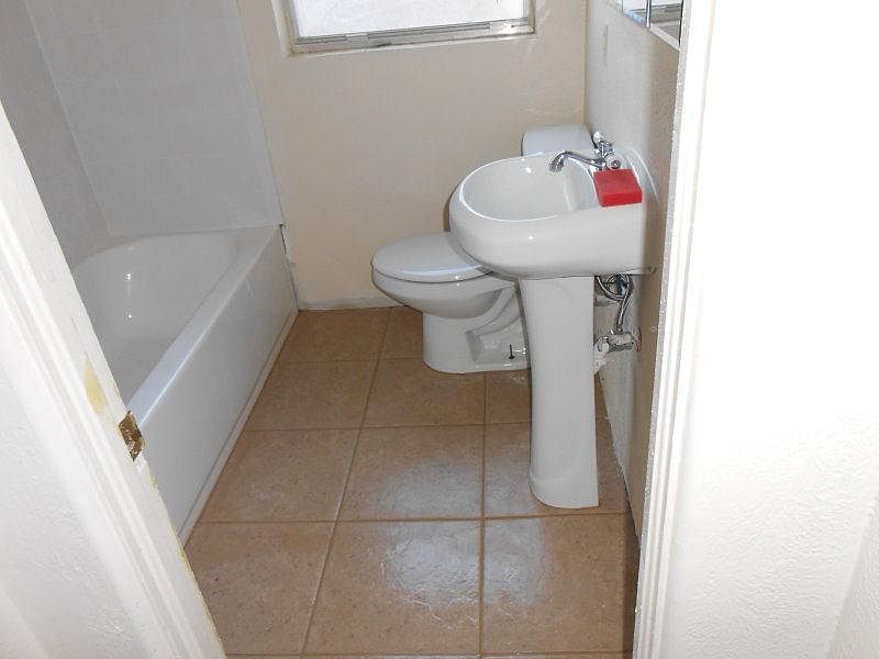 2nd image of 376 Sultana Ln