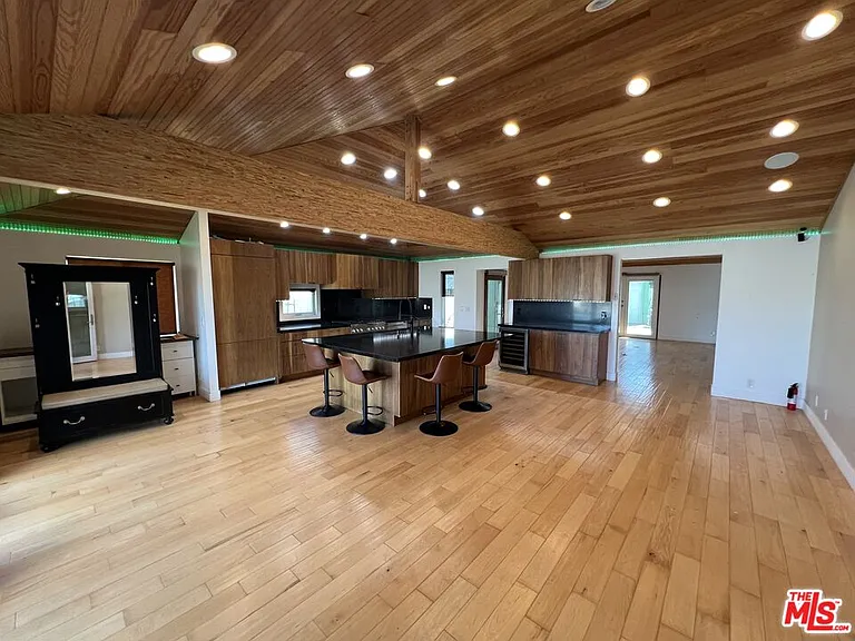 6484 Wynkoop St — Photo 3