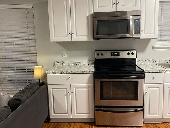 3rd image of 119 Richmond Way #A