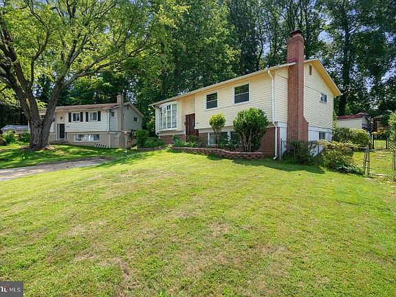 3rd image of 7455 Madeira Pl
