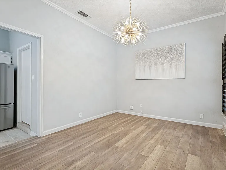 8510 Watchtower St — Photo 10