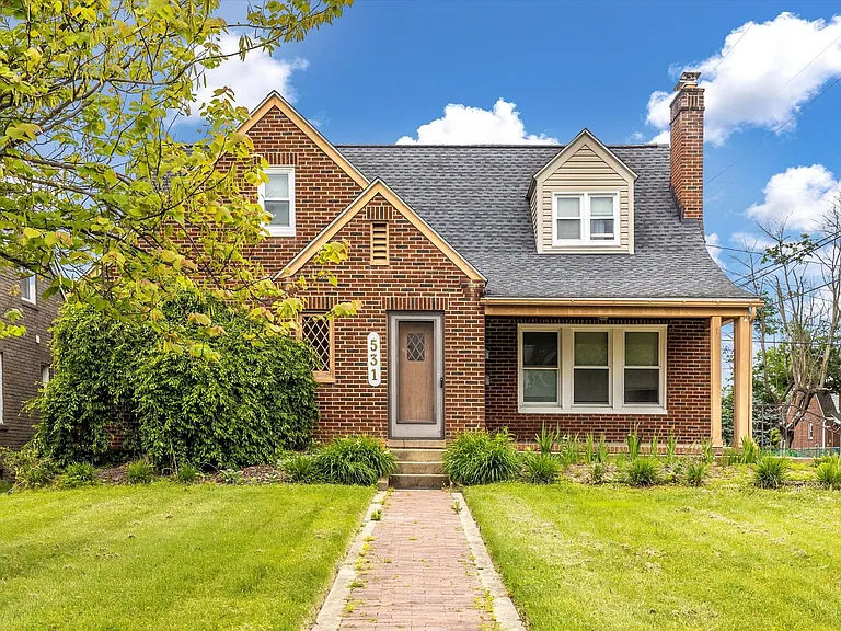 531 Lee Pl — Photo 1