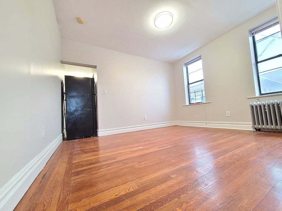 2nd image of 110 61st St #15E