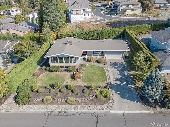 2nd image of 13842 SE 241st St
