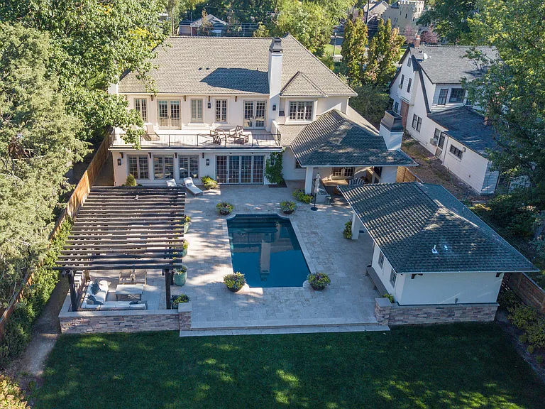 1625 E Warm Springs Ave — Photo 33