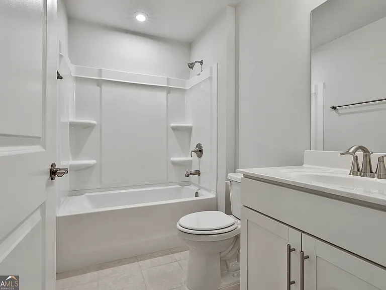 148 Soundview Trce — Photo 44