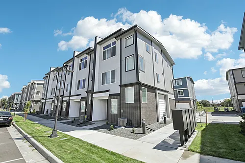 The Rowhomes at Greyhound Park Photo 1