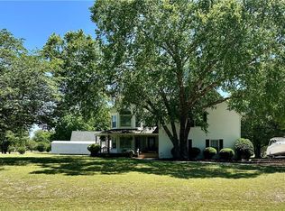 101 Fleetney Cir, Smithfield, VA 23430