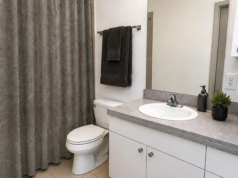 1213 Dunlavy St — Photo 26