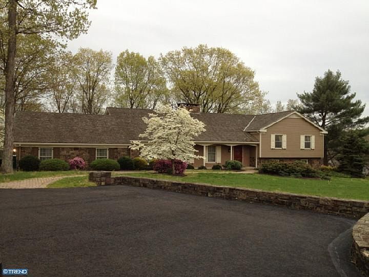 1st image of 356 Meadow Wood Ln