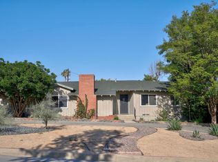 690 Rim Rd, Pasadena, CA 91107