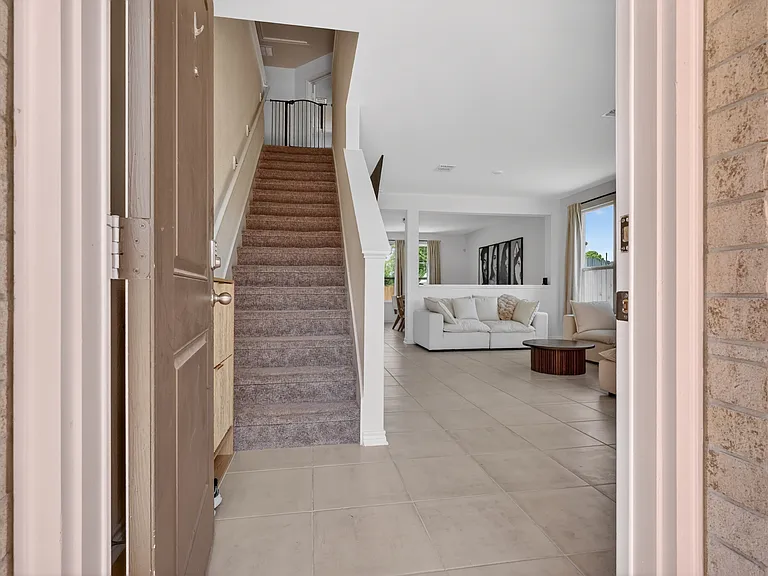 9403 Hinterlands Dr — Photo 5