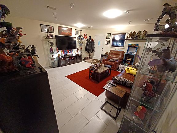 3rd image of 223 Merrill Ave Floor 2