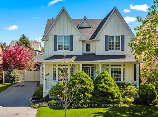 7049 Gaslamp Walk, Mississauga, ON L5W1A4