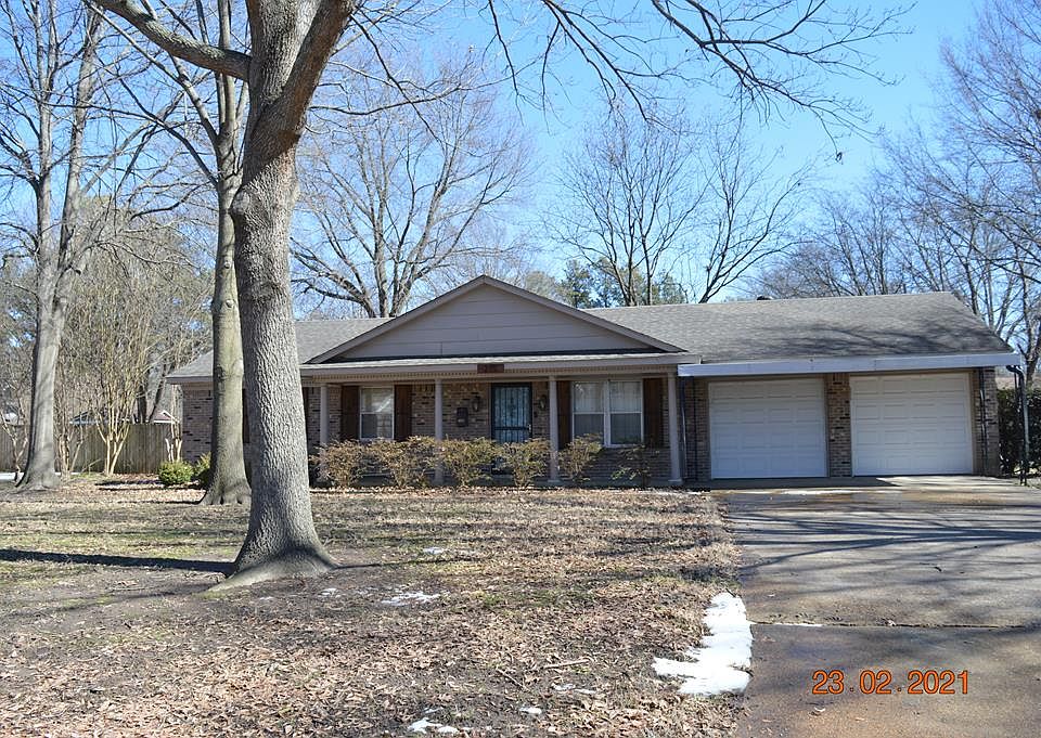 1st image of 215 Shiloh Dr