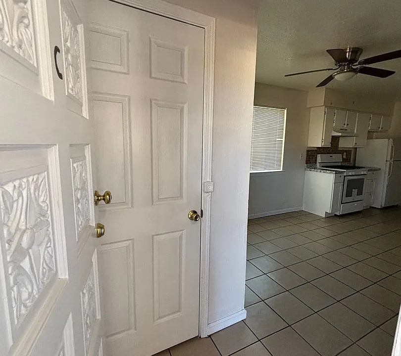 Spacious 2 Bedroom Apartment with Private Yard