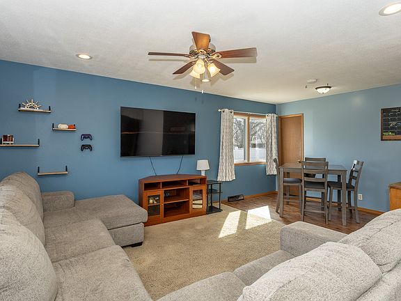 5th image of 270 Bel Aire Dr