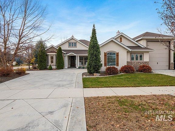 3rd image of 4541 N Camas Creek Way