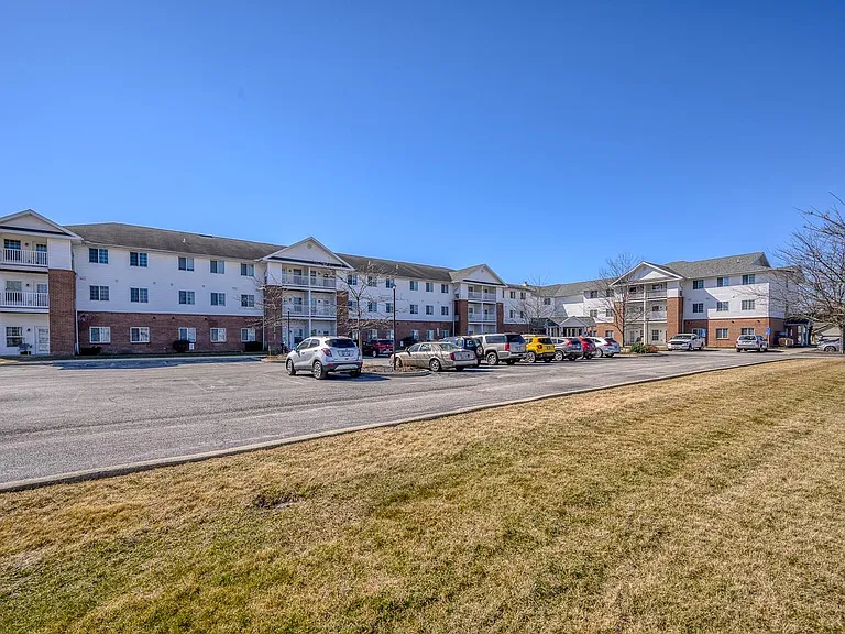 Quail Meadow Senior Living — Photo 20