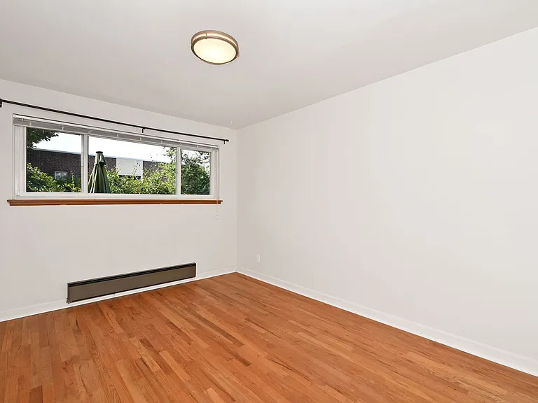 The Diane Apartments — Photo 17