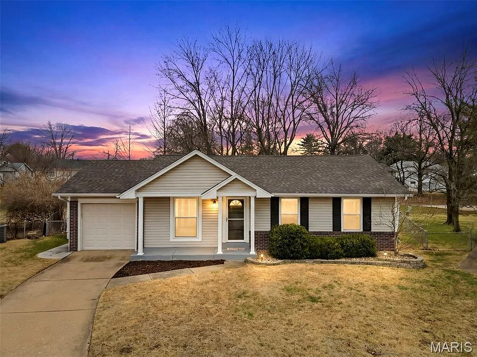 1st image of 11950 Meadow Grove Ct